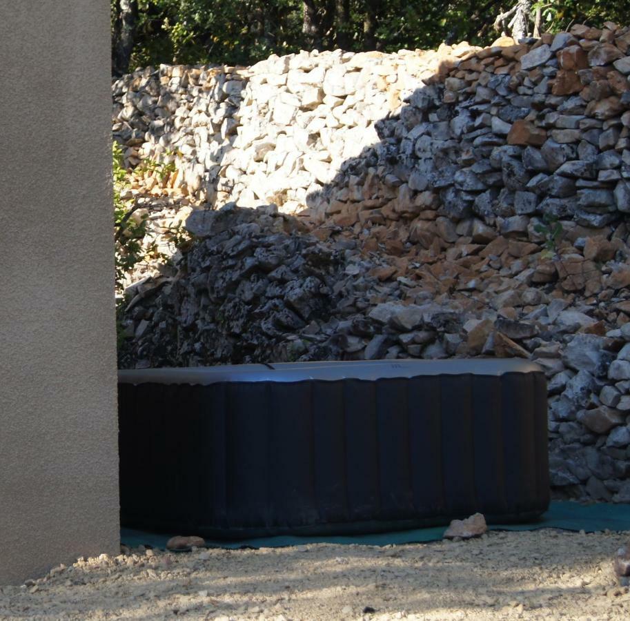 Retour Aux Sources Vila Sauve Exterior foto